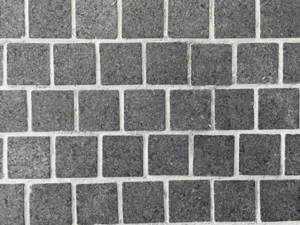 Vega Black Granite Cobblestones