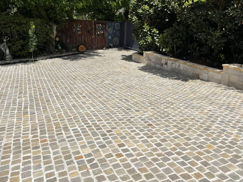 Italian Porphyry Cobblestones Driveway