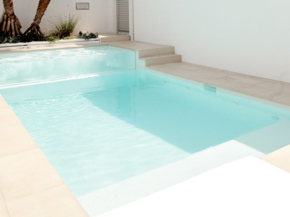 Ezarri Lisa 2545 - A Pool Tiles - Image 2