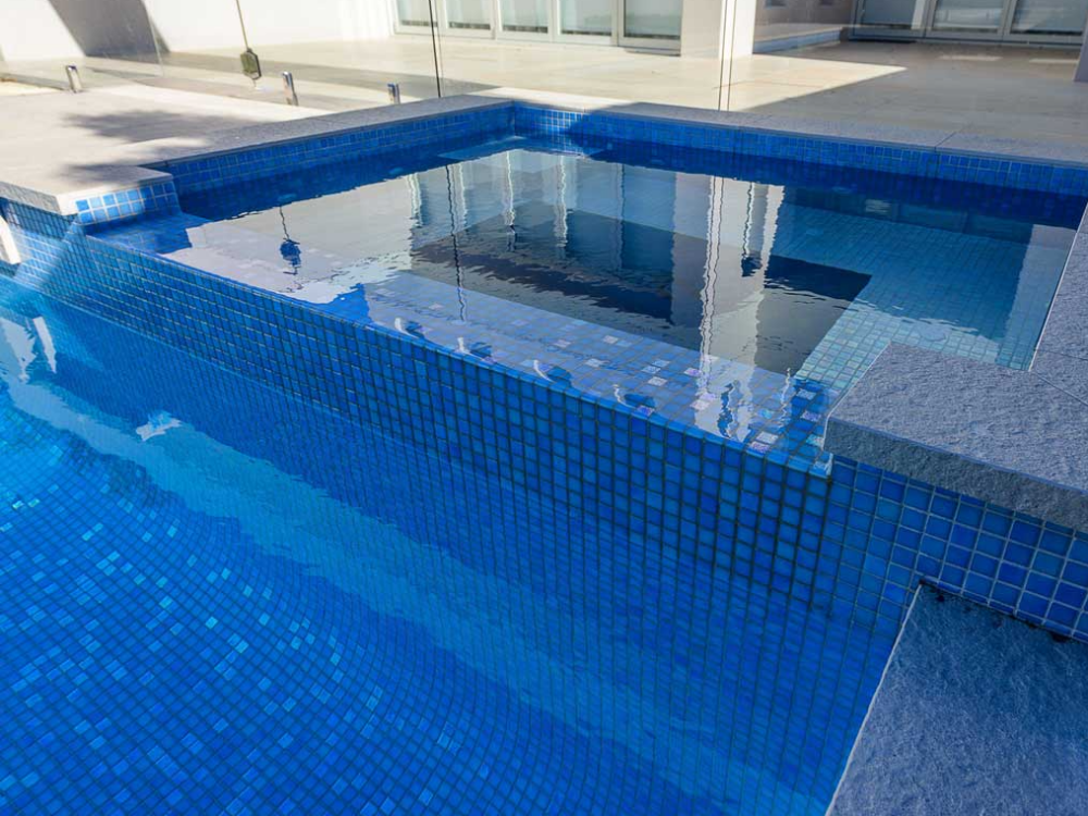 Ezarri Aquamarine Pool Tiles - Image 2