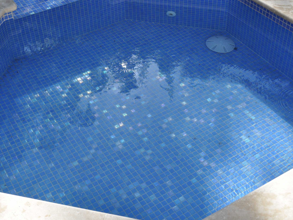 Ezarri Topaz Pool Tiles - Image 3